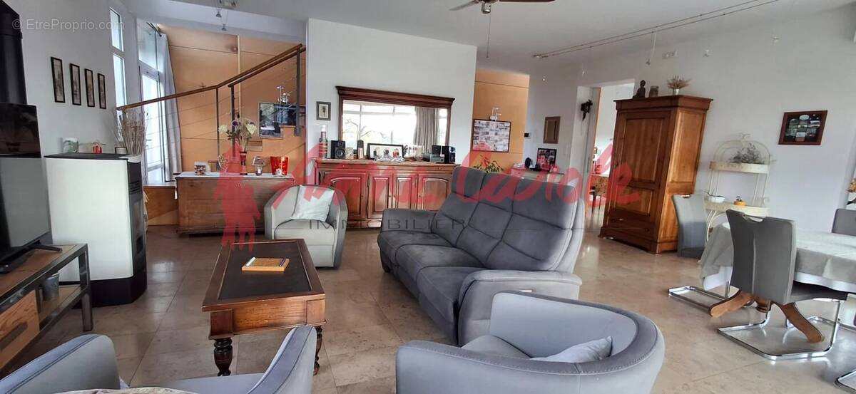 Maison à MONTMORILLON