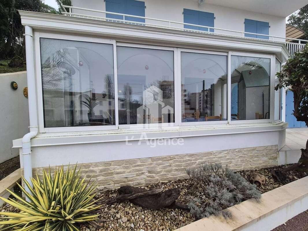 Appartement à VAUX-SUR-MER