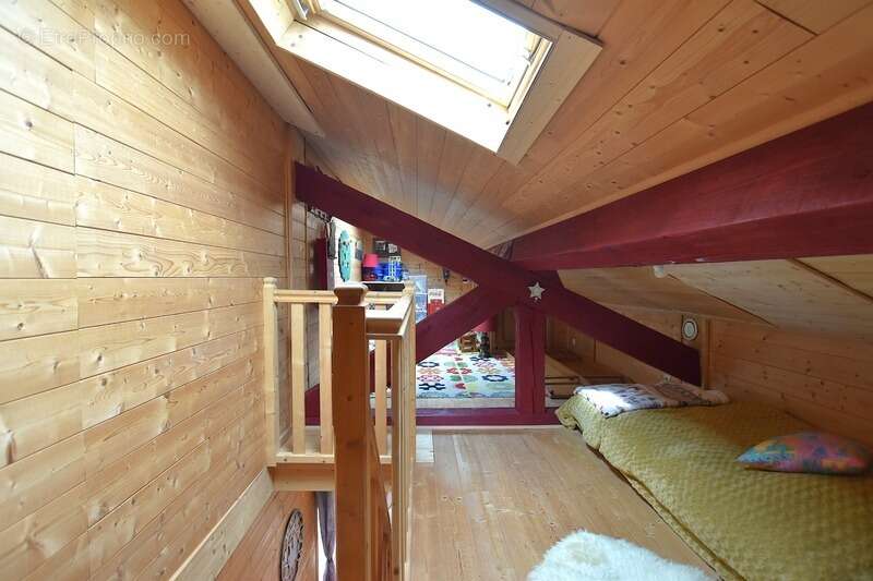 85 m² - maison de caractère - St Genest Malifaux - parc exceptionnel - photo 26