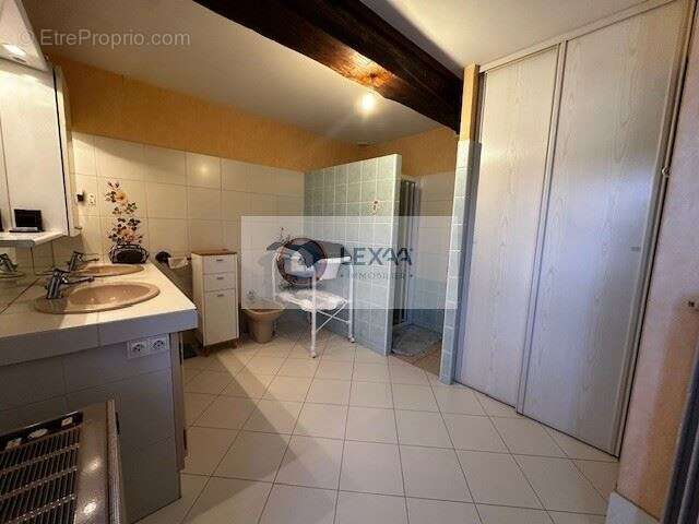 Maison à PRUSLY-SUR-OURCE