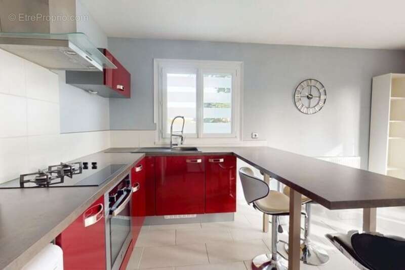 Appartement à SAINT-PRYVE-SAINT-MESMIN