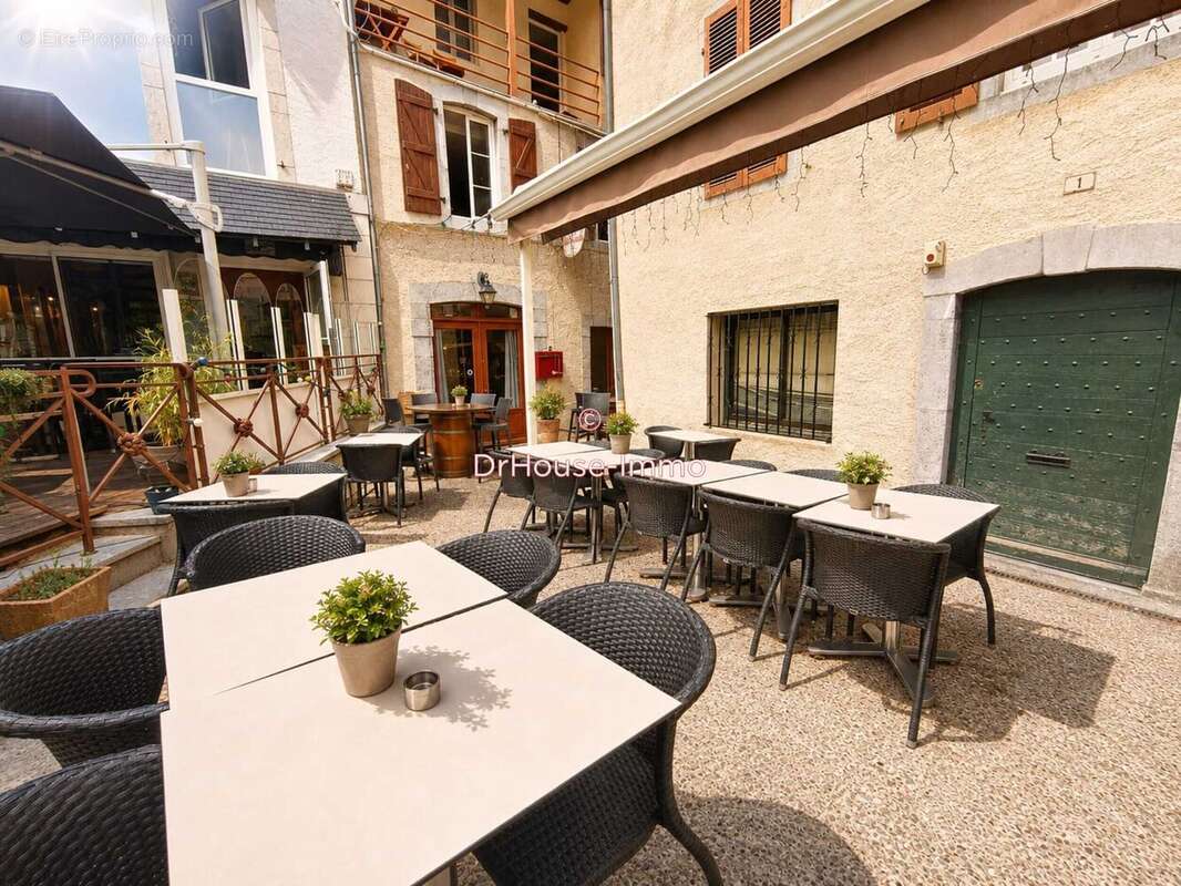 Commerce 250 m² à Laruns  - photo 9
