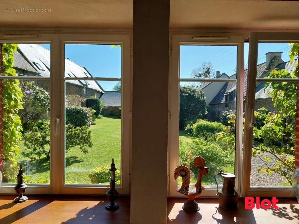 Maison à SAINT-MELOIR-DES-ONDES