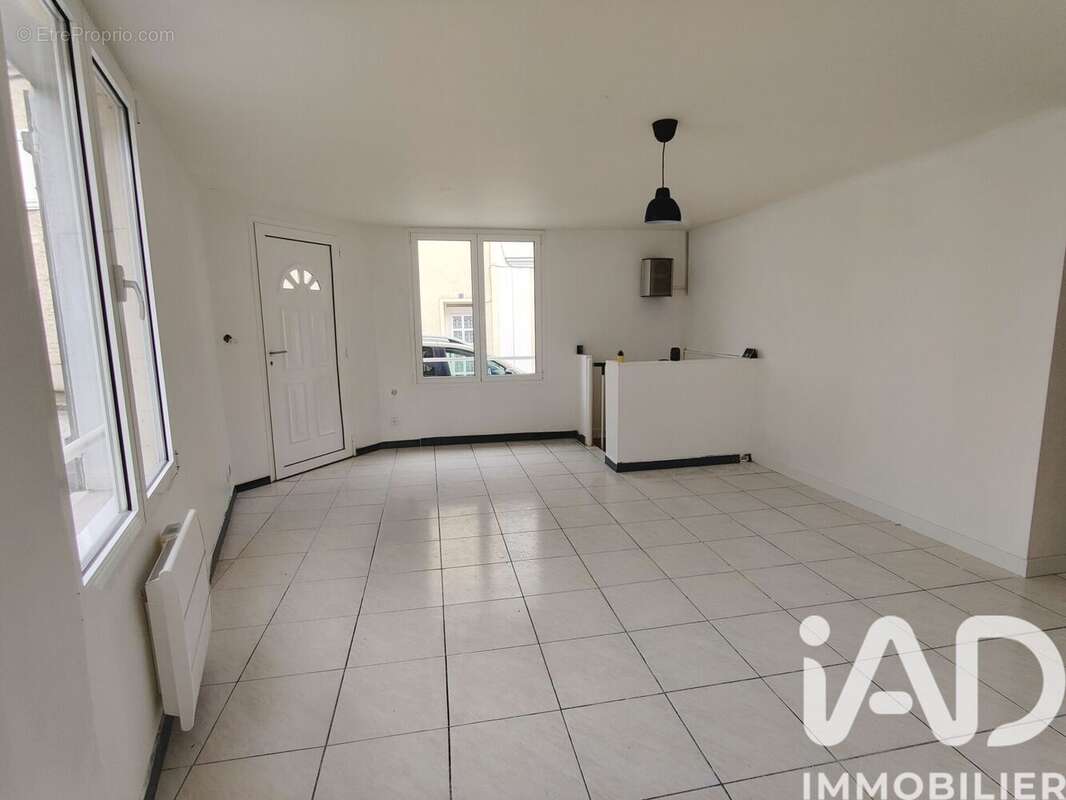 Photo 2 - Appartement à ETAMPES