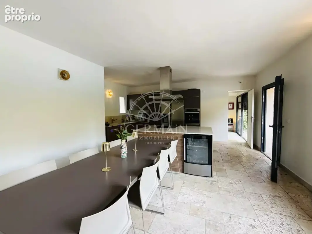 L'Isle-sur-la-Sorgue, à vendre, charmante maison de 105 m² avec piscine et deux garages sur un terrain clos de 1000 m². - photo 5
