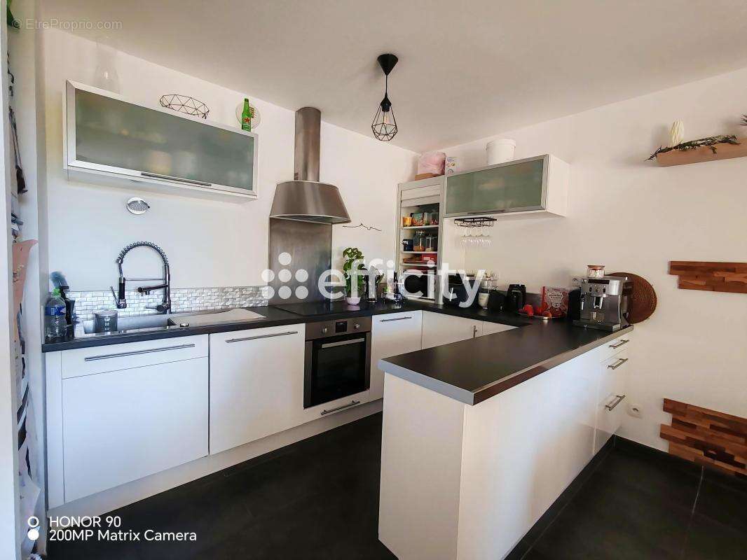 Appartement à MARSEILLE-13E