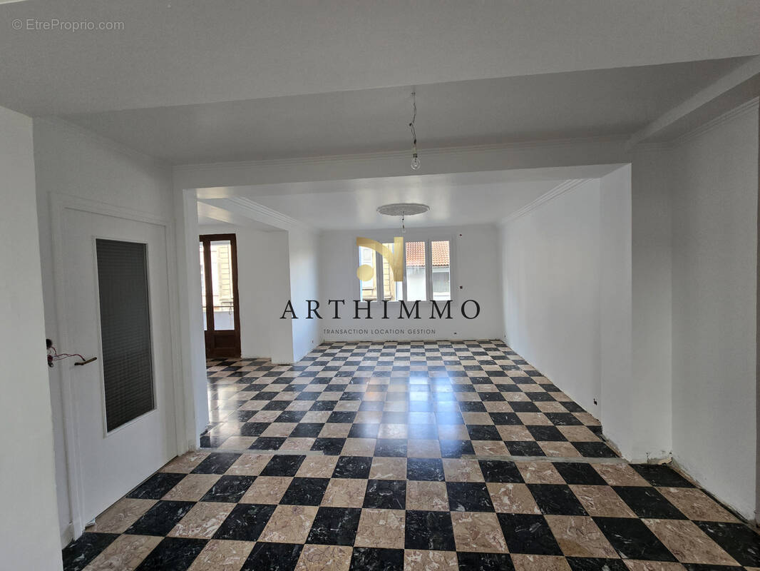 Appartement à ROMANS-SUR-ISERE