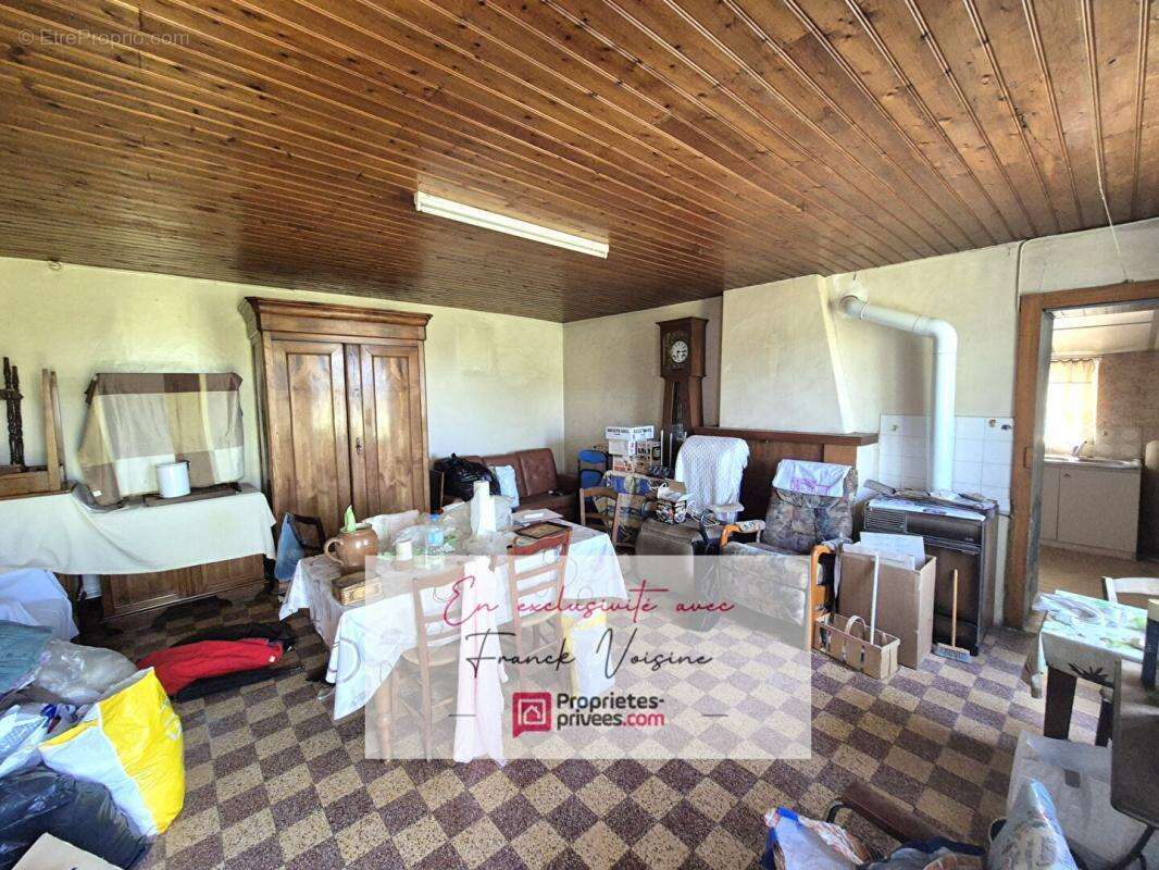 Maison à VENDRENNES