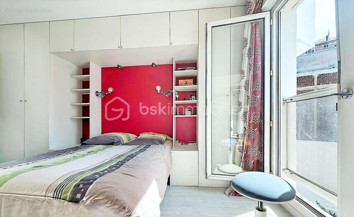 Appartement à PARIS-19E