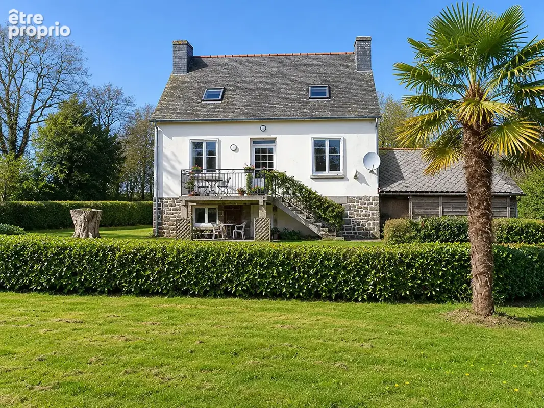 Maison à PLUSSULIEN