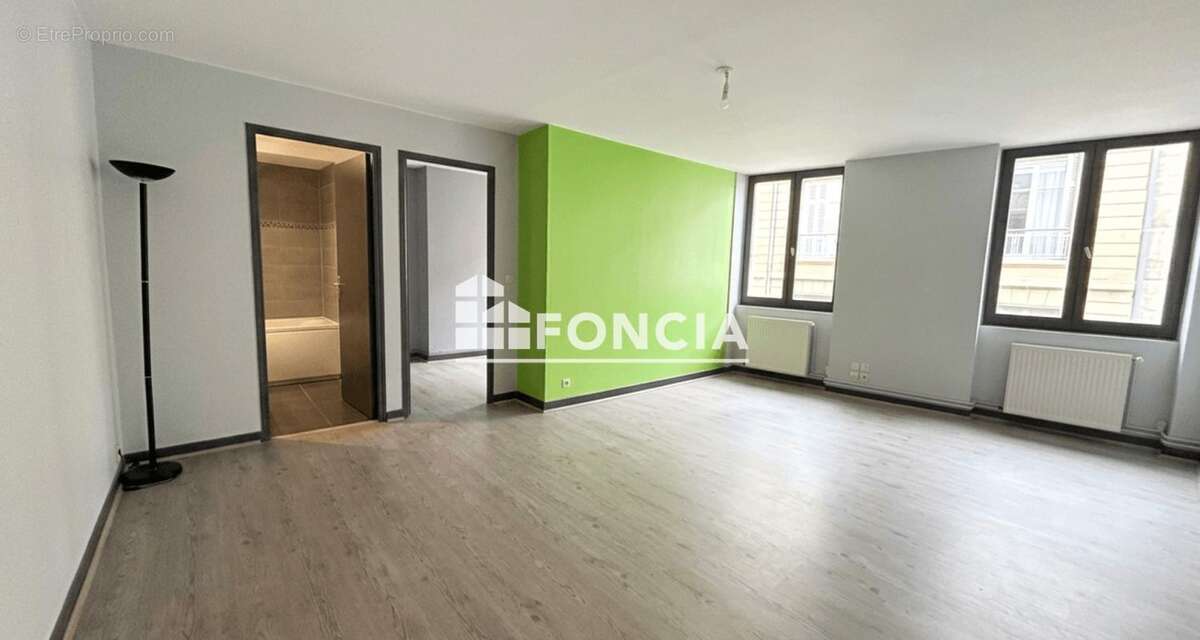 Appartement à SAINT-ETIENNE