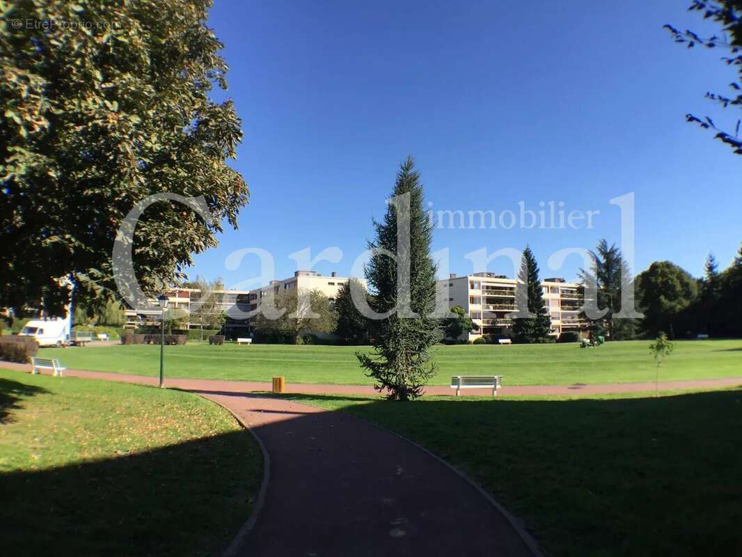 Appartement à NOISY-LE-ROI