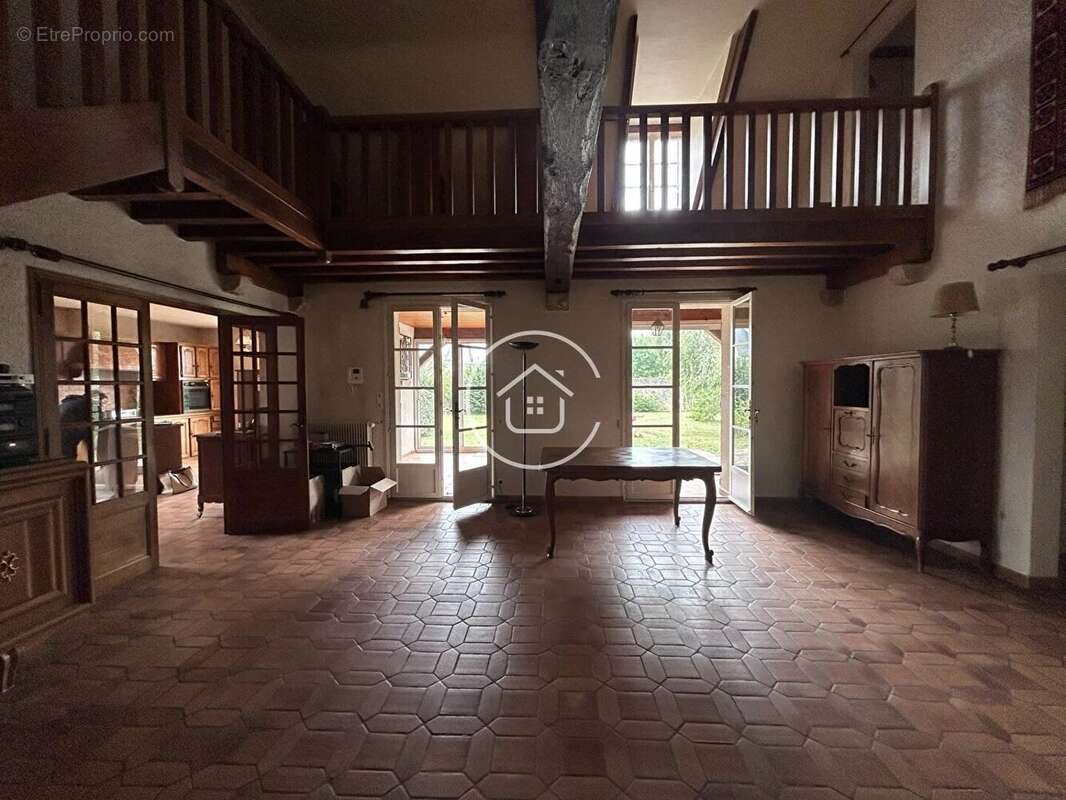 Maison à VILLEBAROU