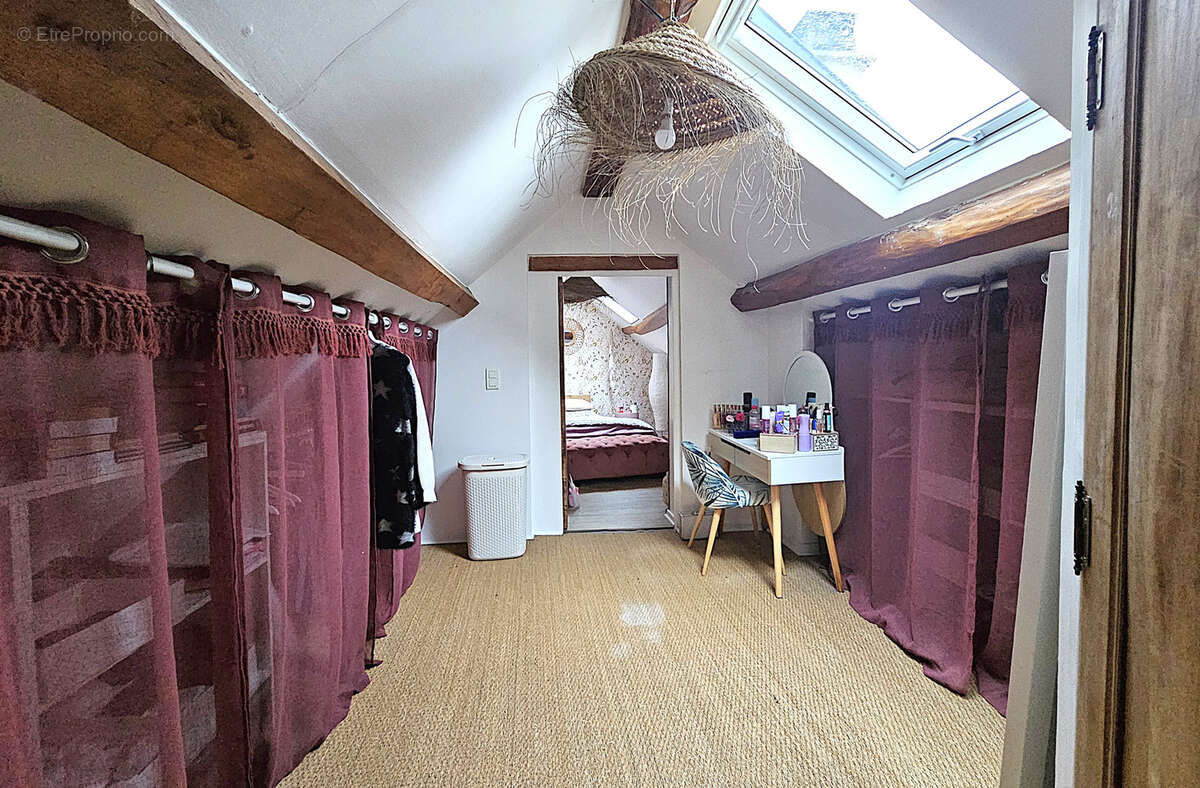 Maison à VAUCOURTOIS