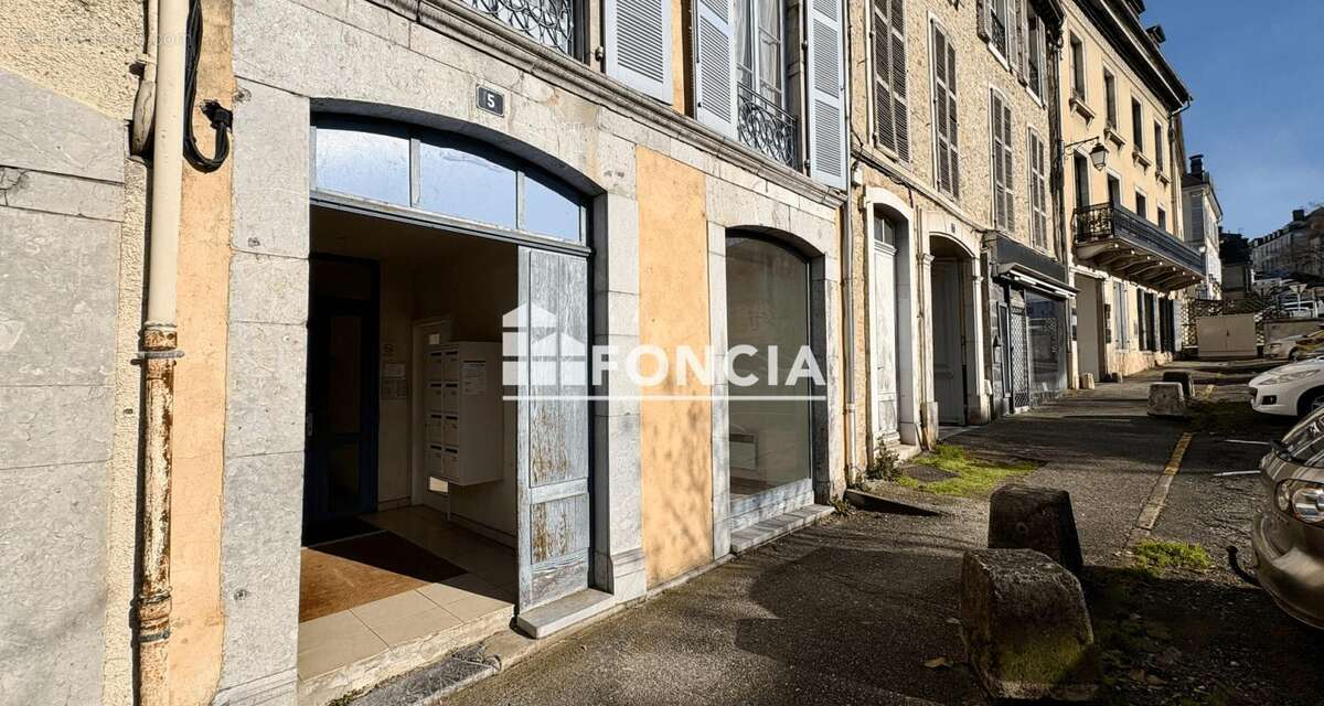 Commerce à OLORON-SAINTE-MARIE