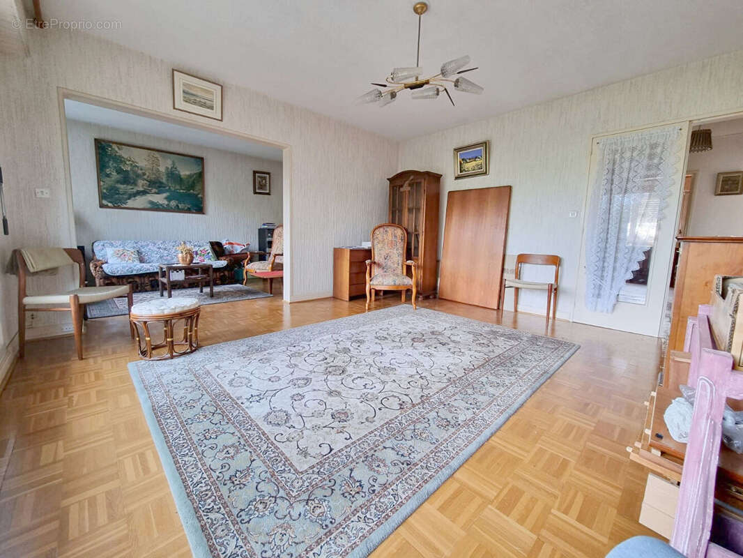 Appartement à DEUIL-LA-BARRE