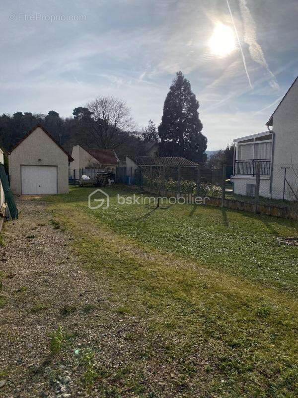 Terrain à BOISSY-LE-CUTTE
