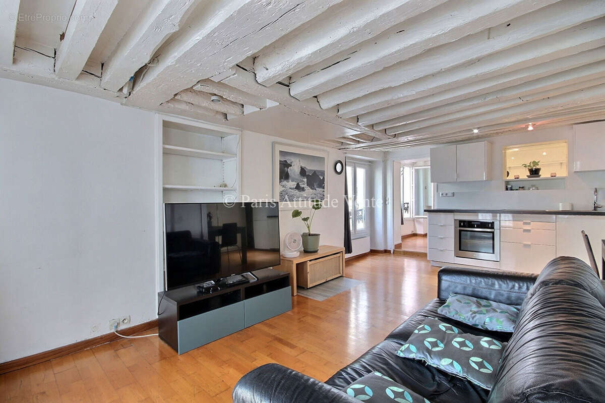 Appartement à PARIS-2E