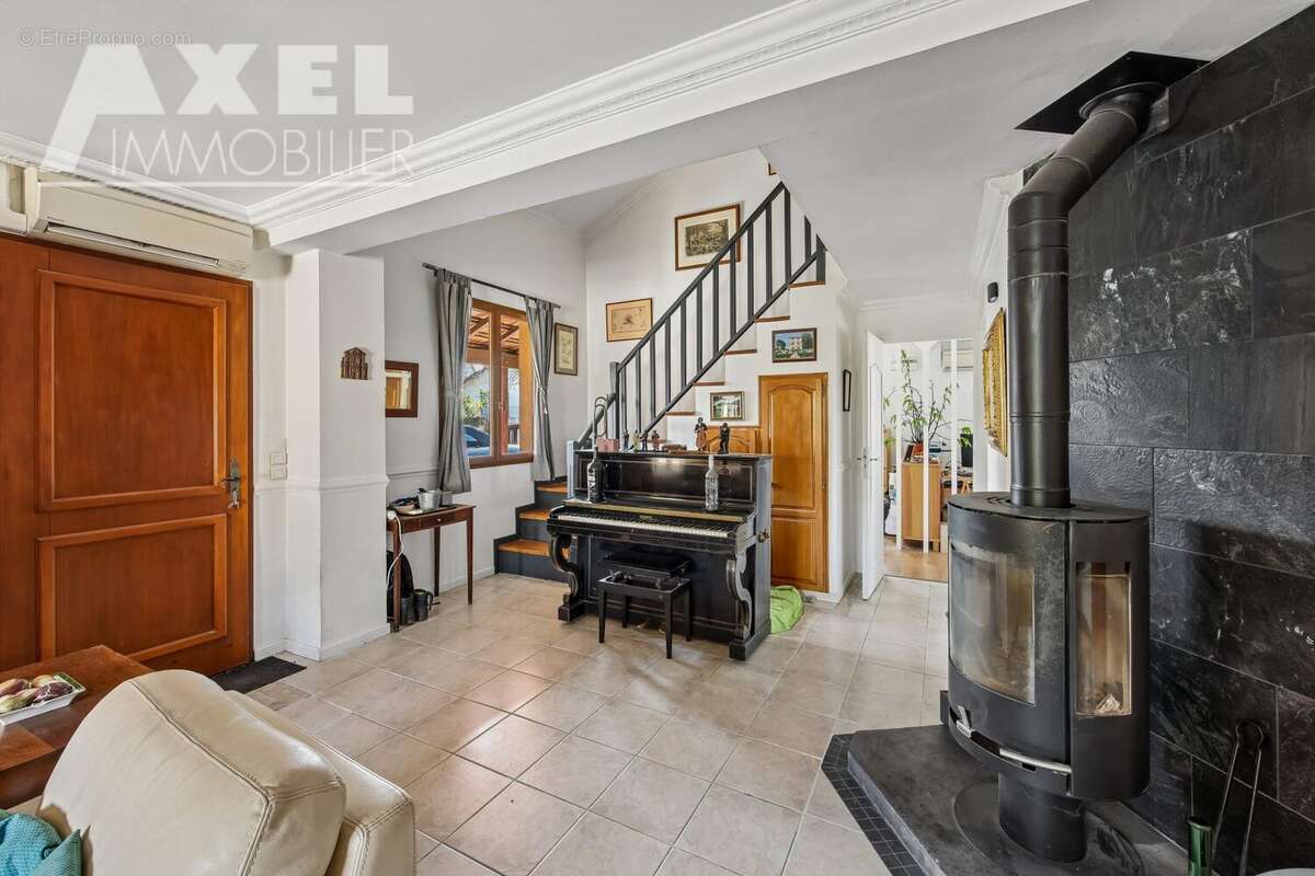 Maison à BOIS-D'ARCY