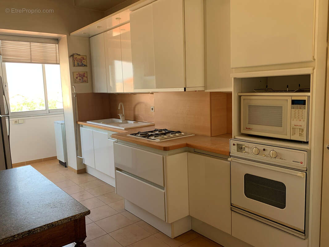 Appartement à MARSEILLE-8E