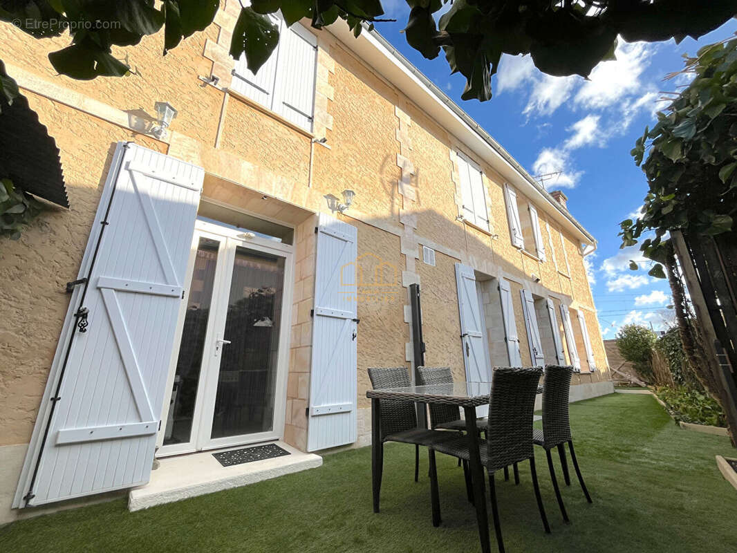 Maison à GUJAN-MESTRAS