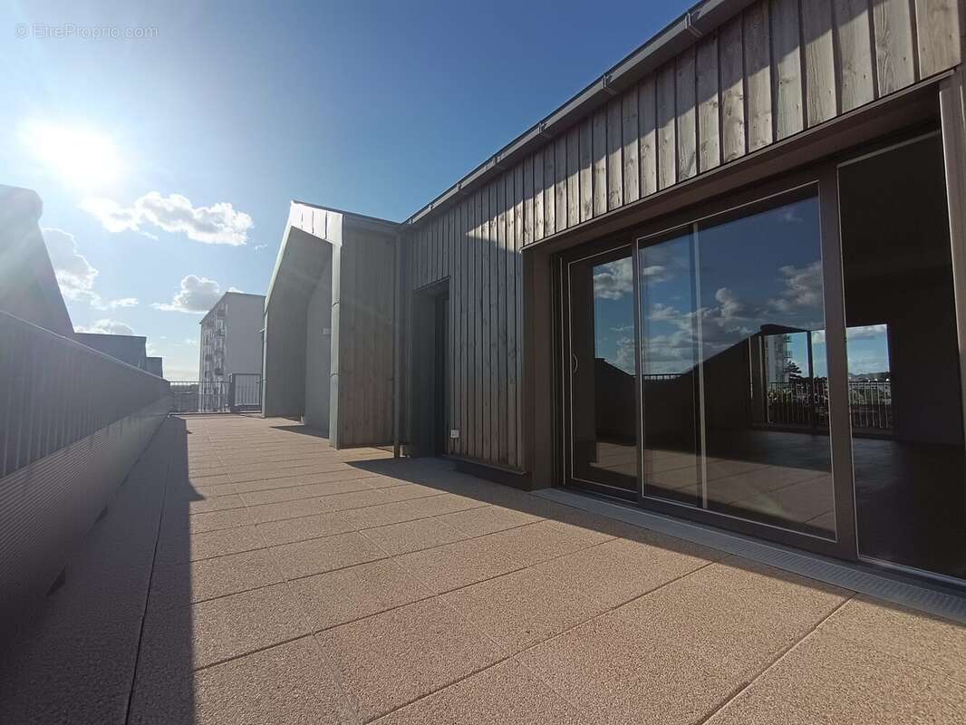 Appartement à LA RICHE