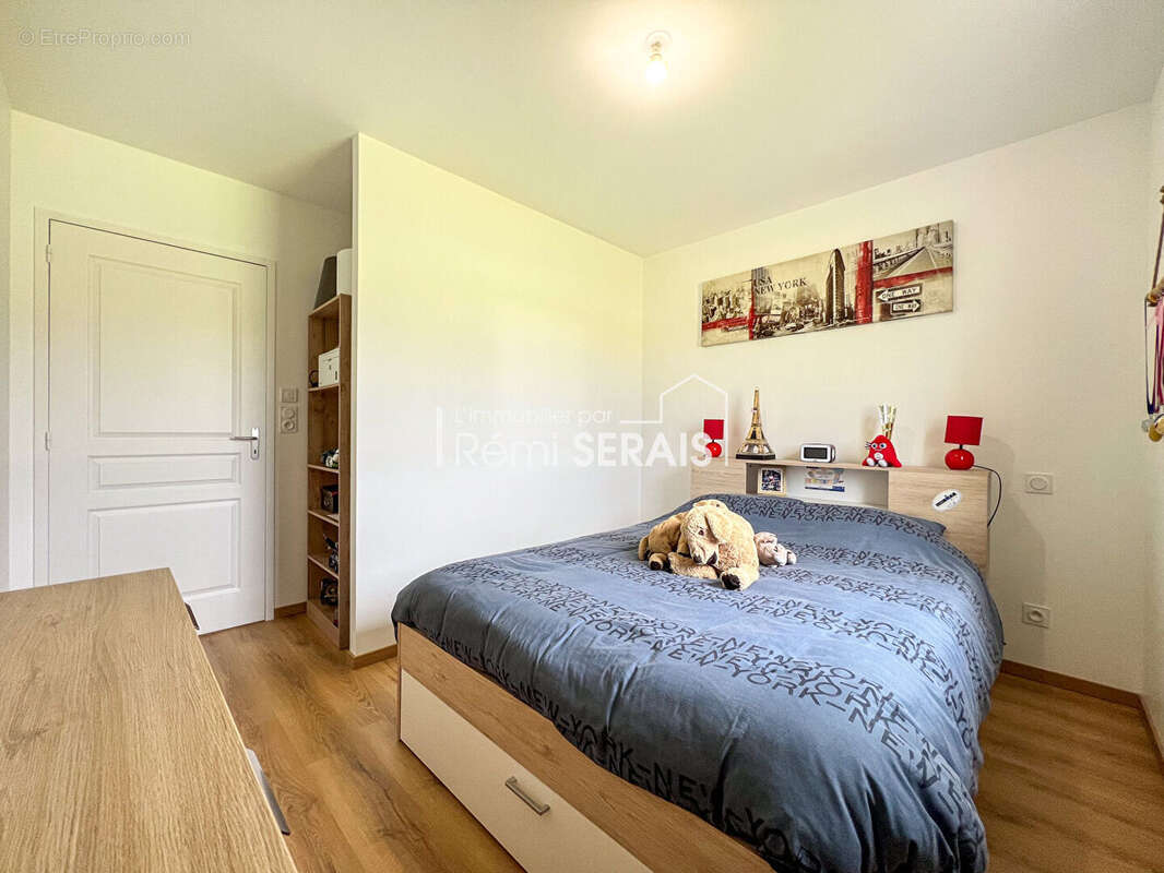 Maison à LA VILLETTE