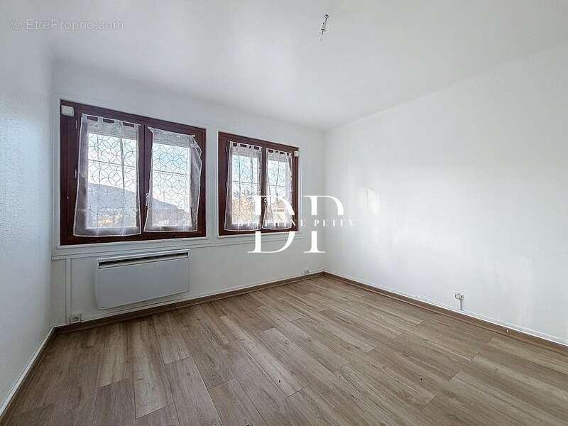 Maison à VETRAZ-MONTHOUX