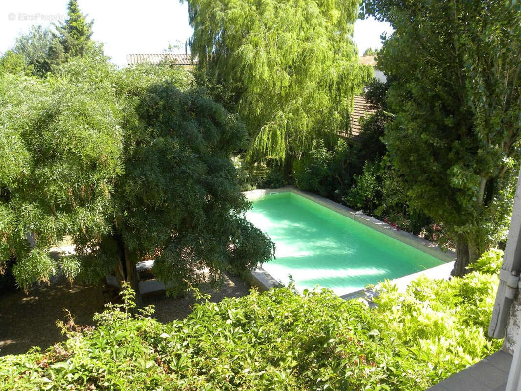 Maison à L'ISLE-SUR-LA-SORGUE