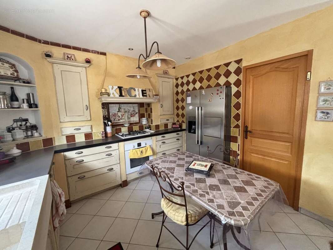 Maison à FIGANIERES