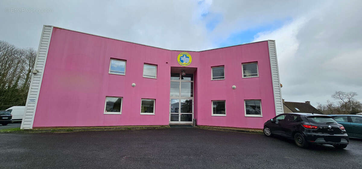 Commerce à PLOMELIN