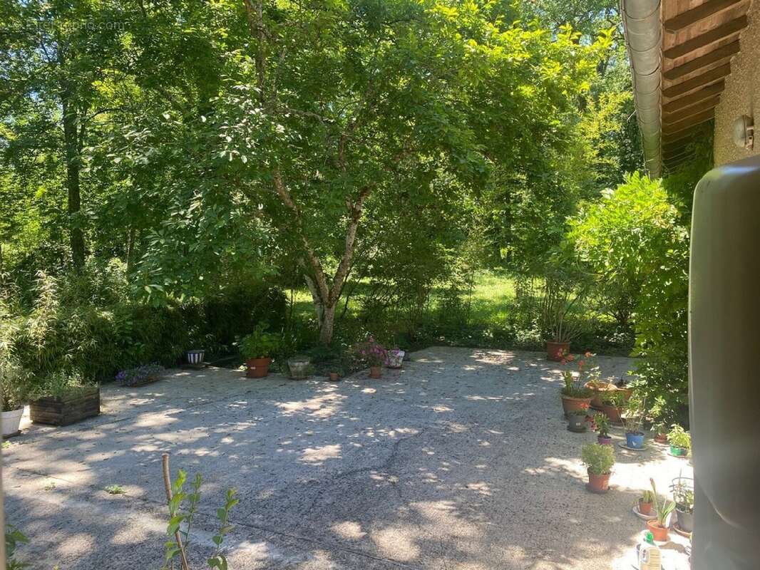 Maison 143 m² à Marzens  - photo 9