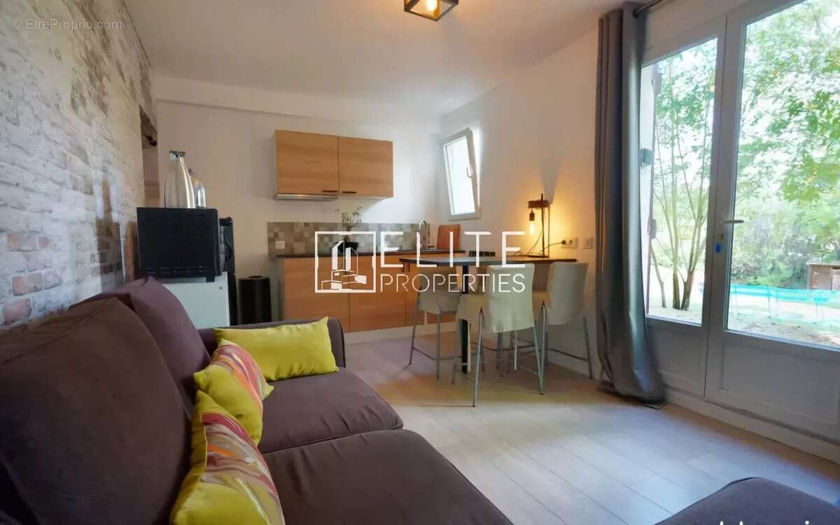 Maison à MOUANS-SARTOUX