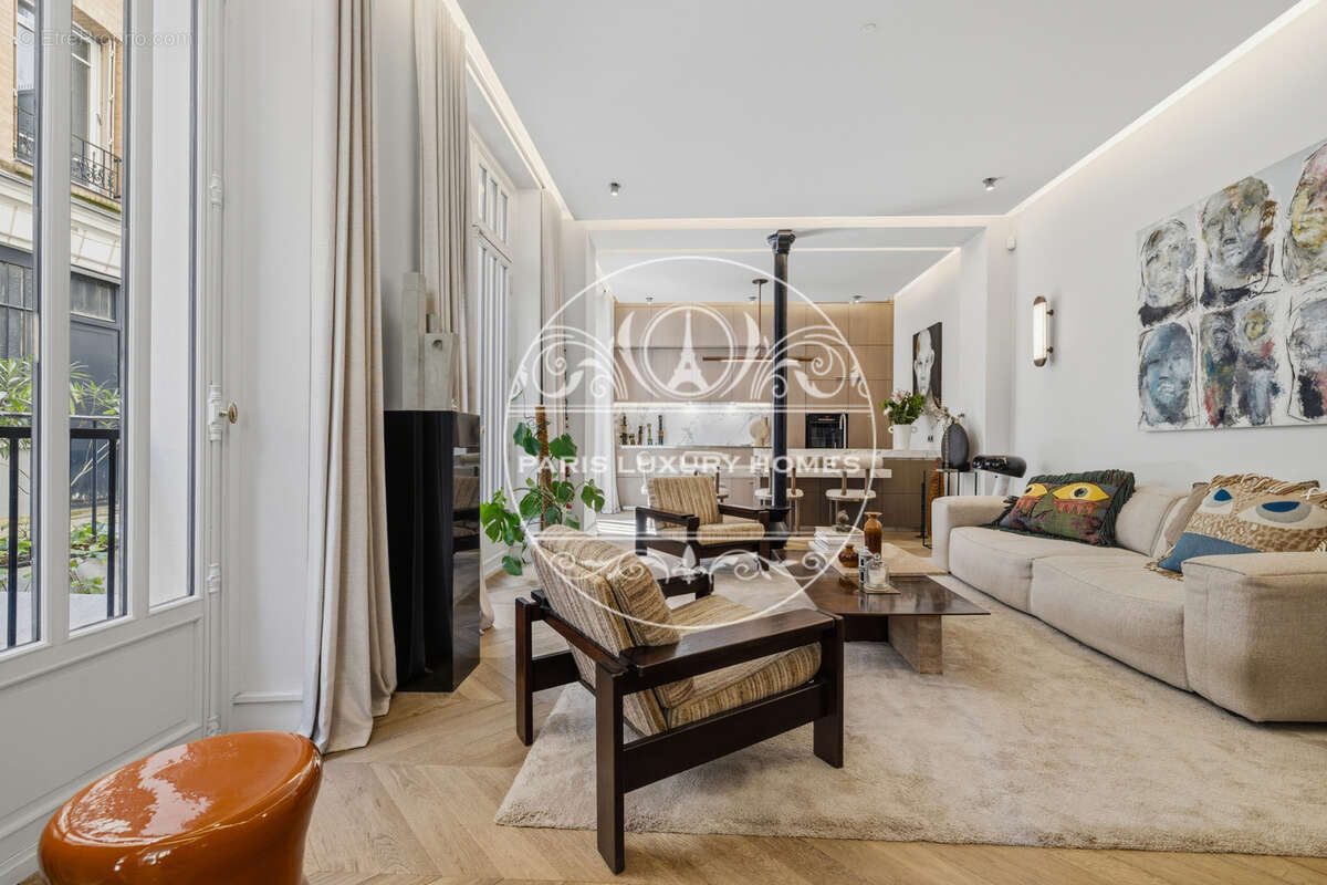 Appartement à PARIS-11E