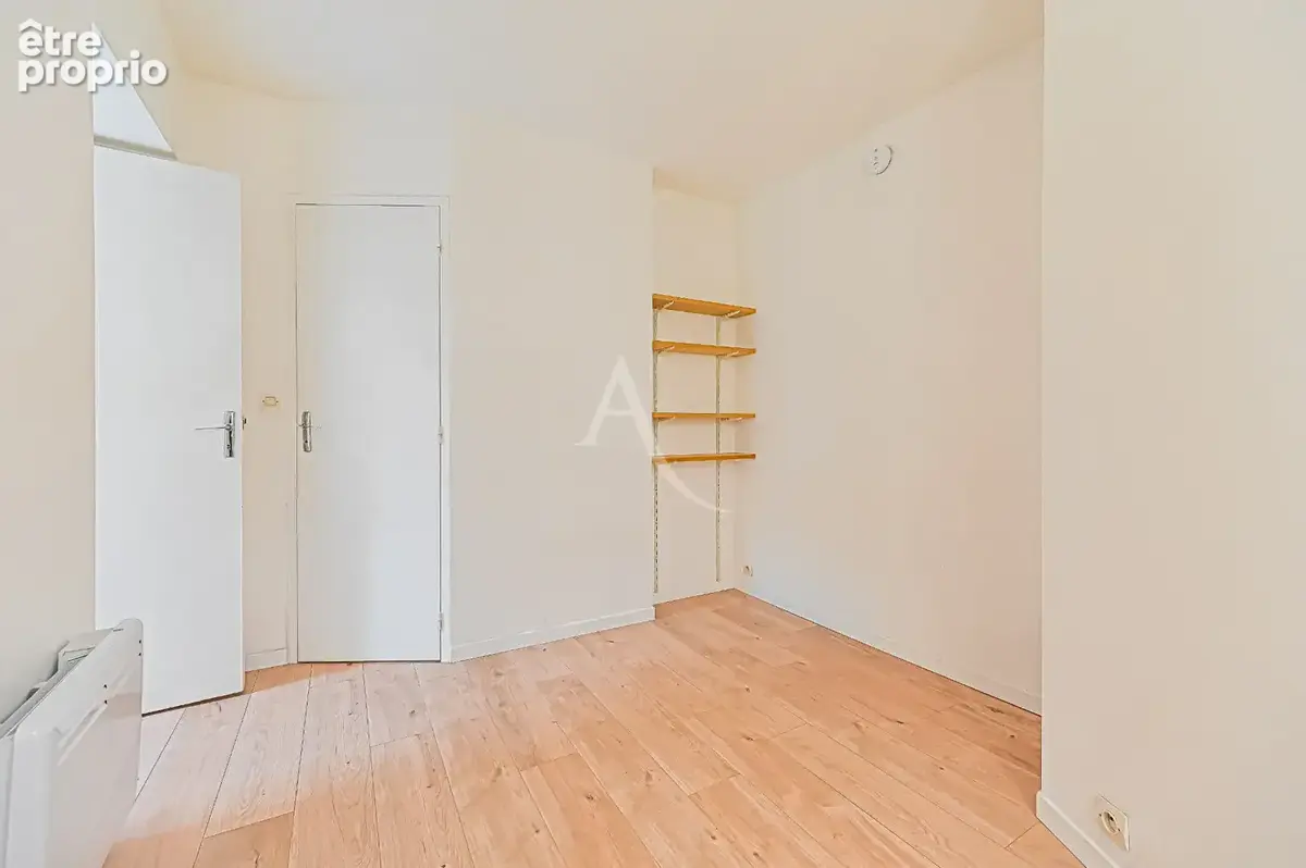 Appartement à PARIS-7E