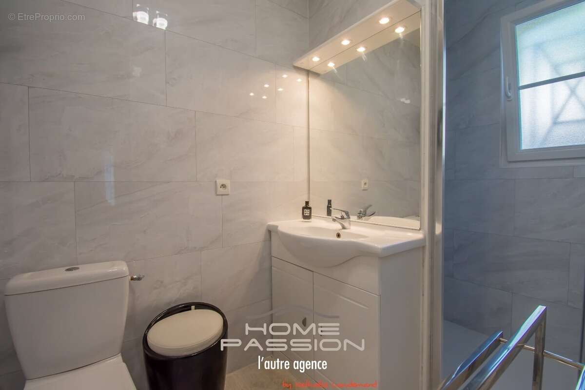 Maison à LES MATHES