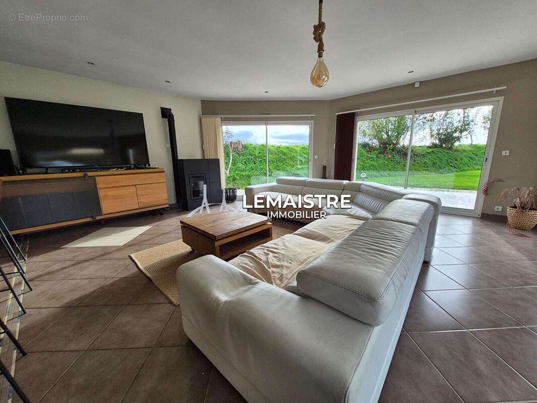 Maison à SAINT-ROMAIN-DE-COLBOSC