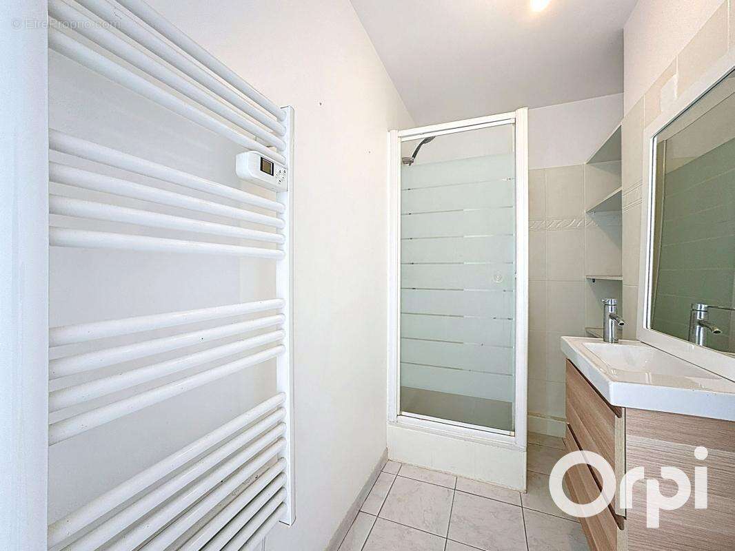 Appartement à VILLENEUVE-LOUBET