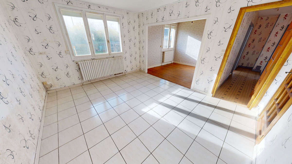 Maison à MEZIDON-CANON