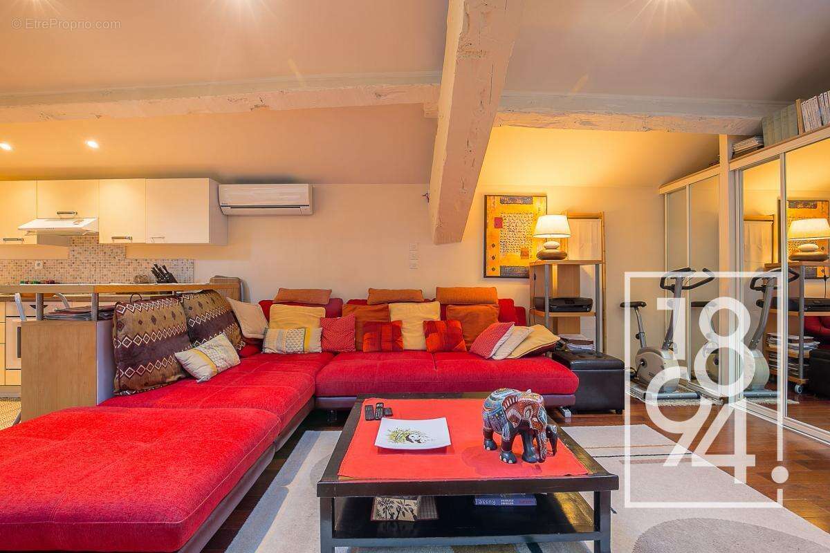 Appartement à MARSEILLE-6E