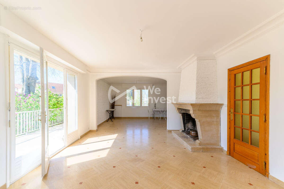 Maison à COULOMMIERS