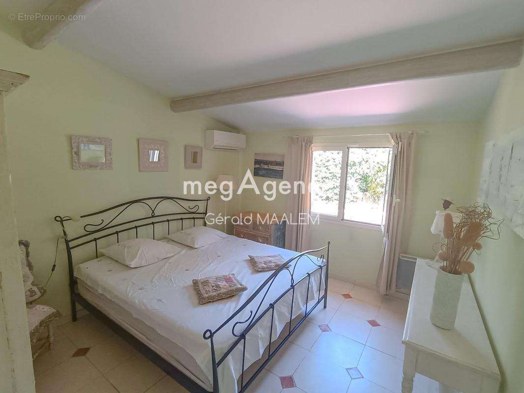 Villa de 170m² avec piscine à Grimaud - photo 8
