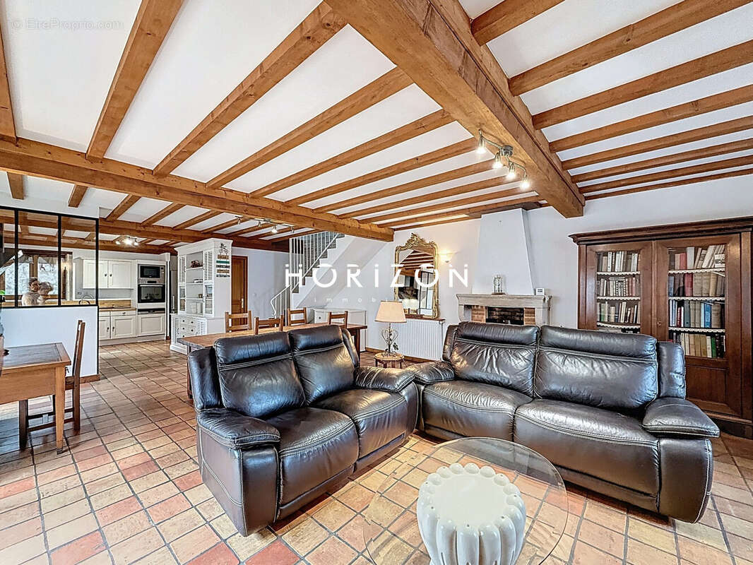 Maison à SAINT-GEORGES-DE-RENEINS