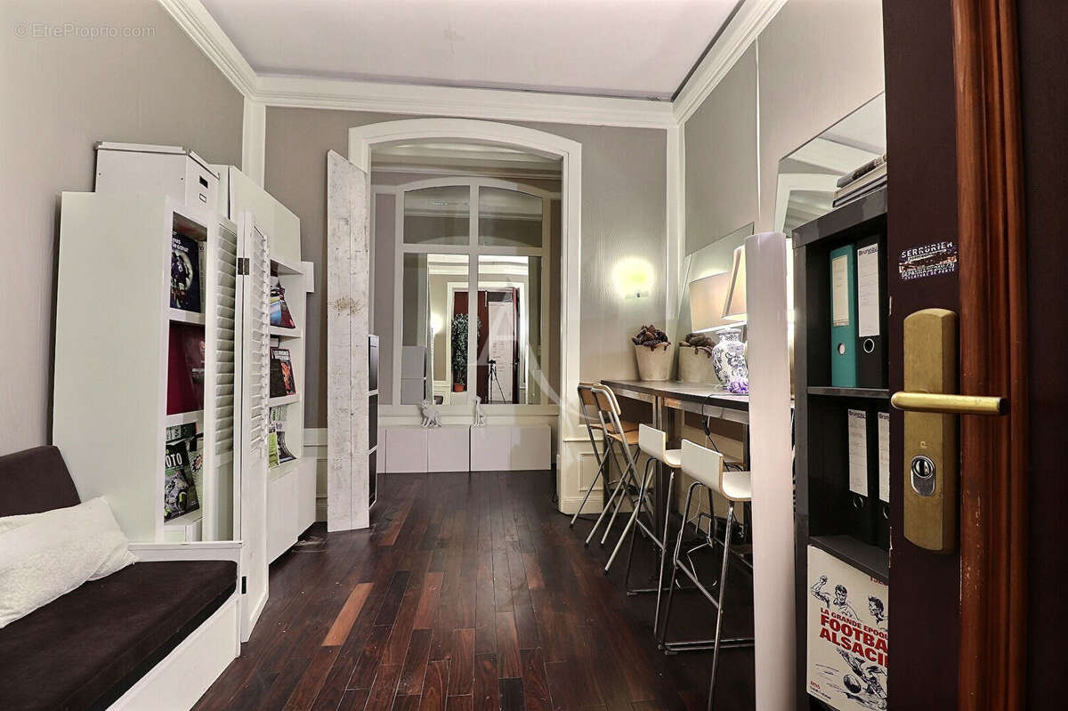Appartement à MARSEILLE-1E