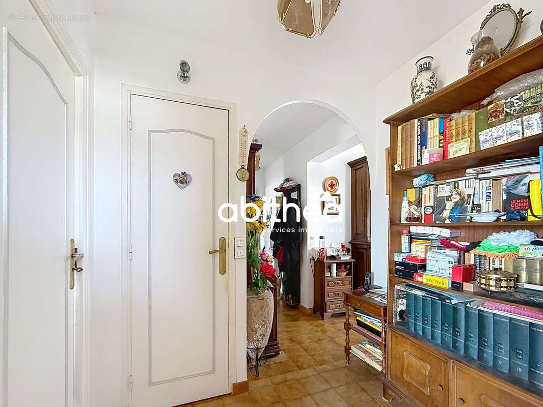 Appartement à MANDELIEU-LA-NAPOULE