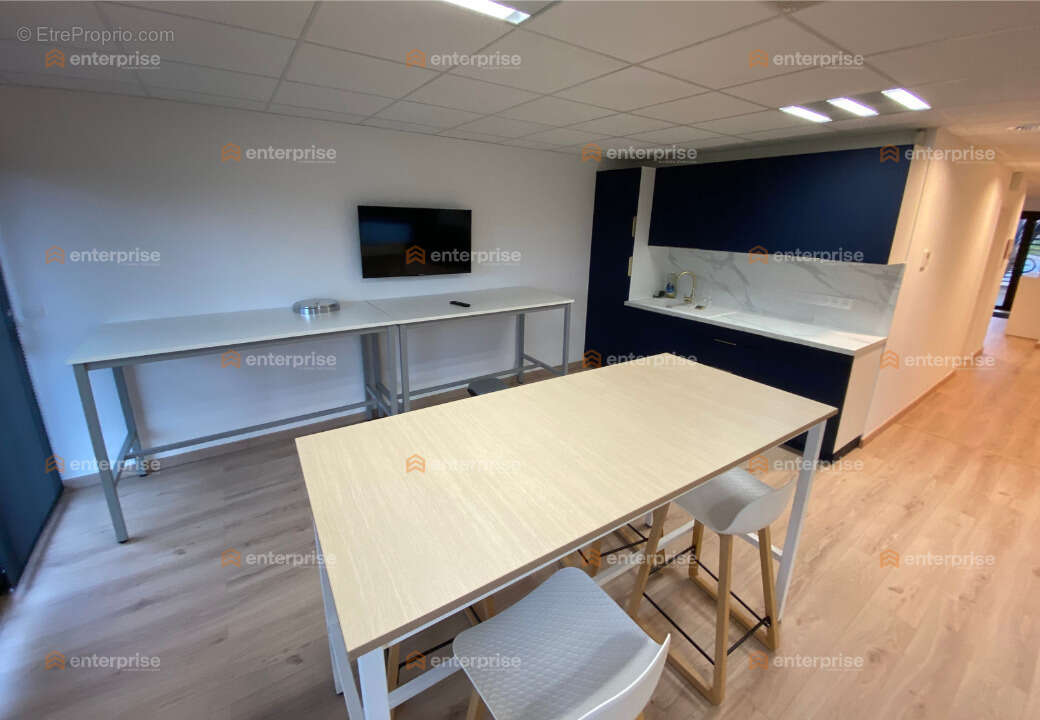 A acheter - bureaux - 250m2 - rez de chaussee ideal activite liberale - investisseur - photo 6