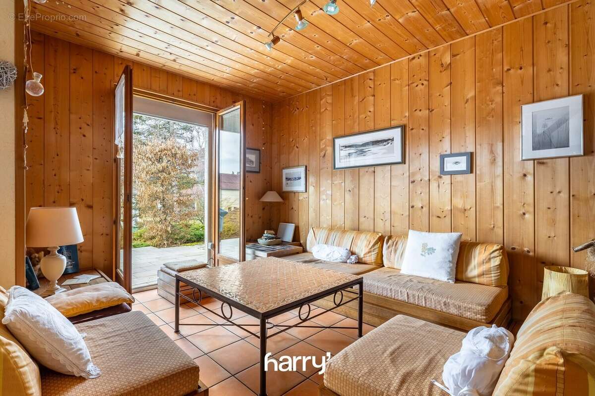 Maison à OYE-ET-PALLET