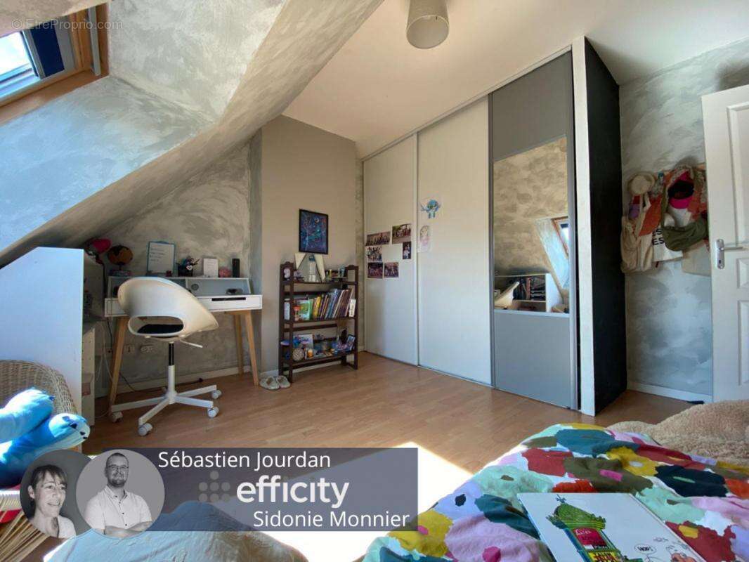 Maison à SERVON-SUR-VILAINE