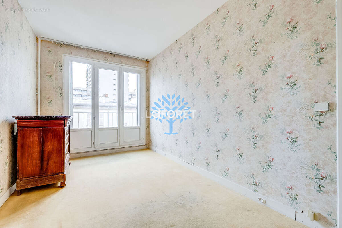 Appartement à PARIS-11E