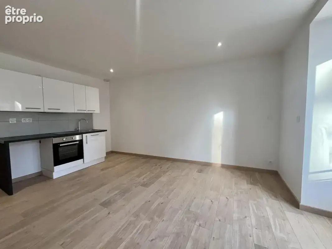 Appartement 1 pièce 25 m² à vendre à Nozay (44170) - photo 2